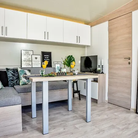 Luxury Mobile Maro Biograd * Biograd Na Moru